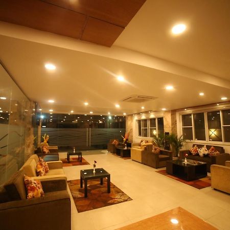 Mg Iris Hotel Tirupati Exterior photo